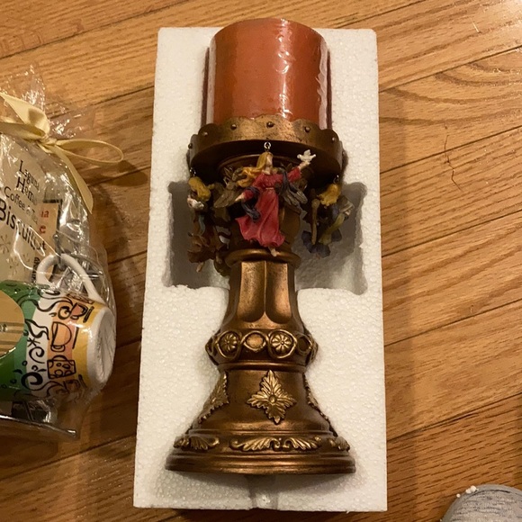 Christmas 1 Angelic Candle & coffee gift set.NWOT - Picture 3 of 4